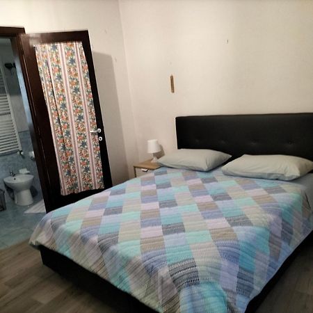 Affitti Brevi Ferrera Monolocale Ferrera 20 Minuti Da Rho Fiera E San Siro Διαμέρισμα Bareggio Εξωτερικό φωτογραφία